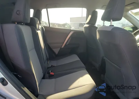 2013 Toyota Rav4 Le z USA, uszkodzony, nr VIN 2T3BFREV4DW038834